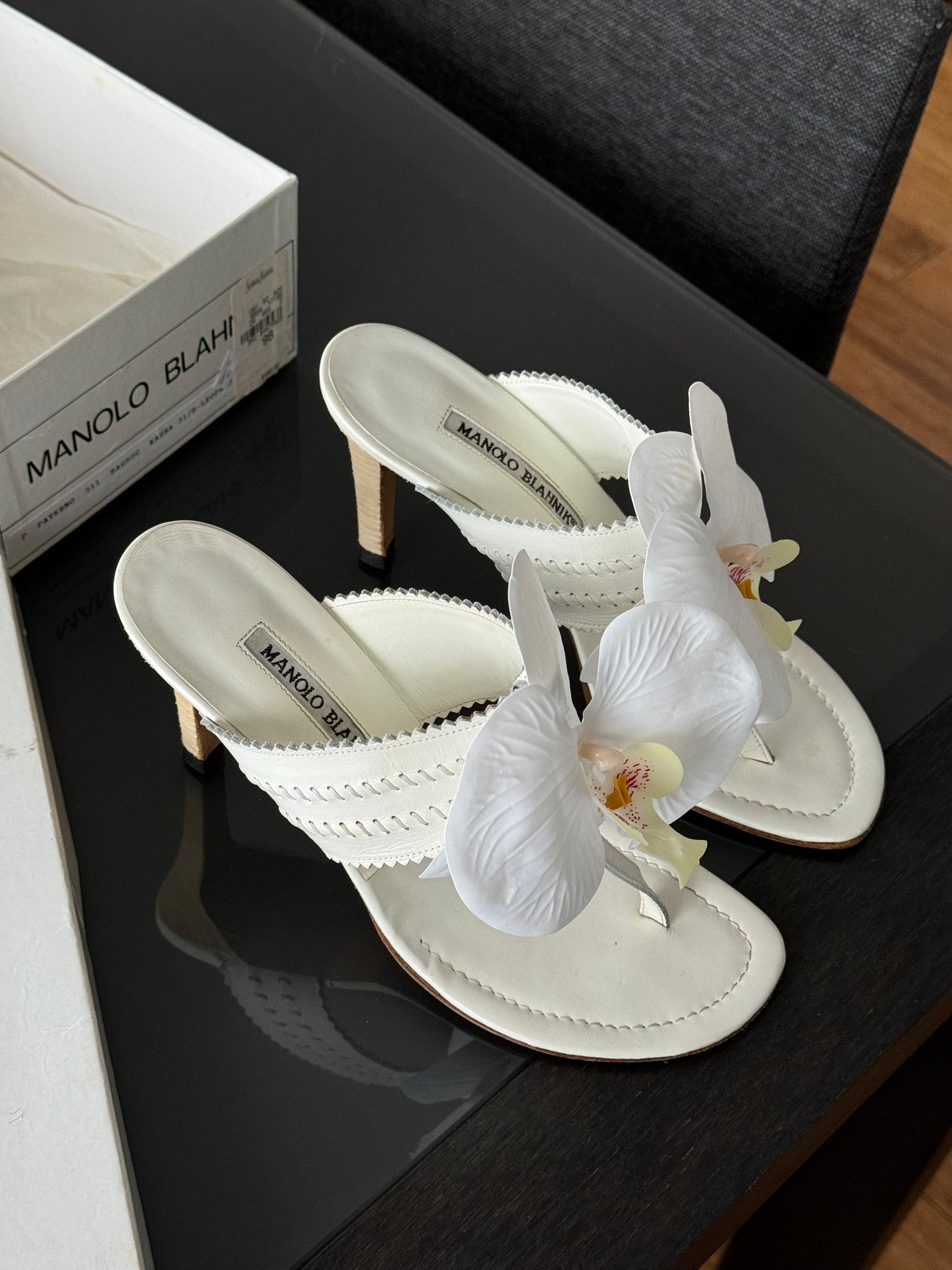 Manolo Blahnik Flower Mules 39.5