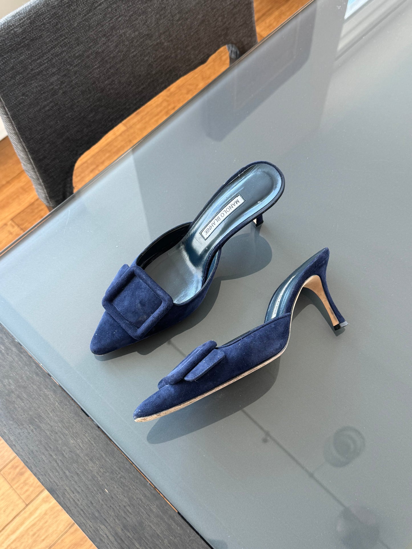 Vintage Manolo Blahnik Maysale Navy Suede Mules 38
