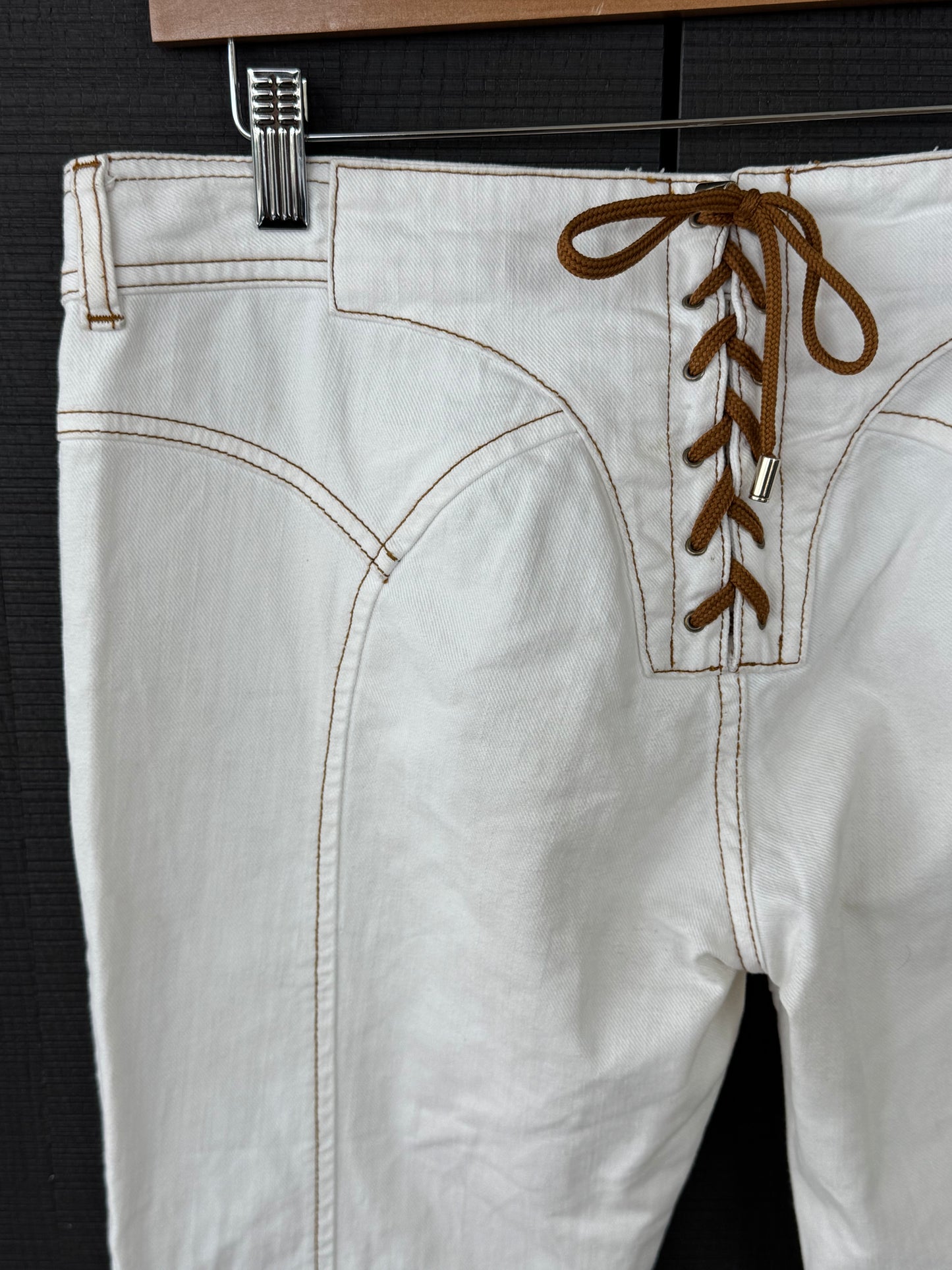 D&G Lace-Up Capri Pants