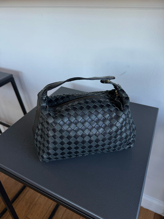 Bottega Veneta Leather Snap purse