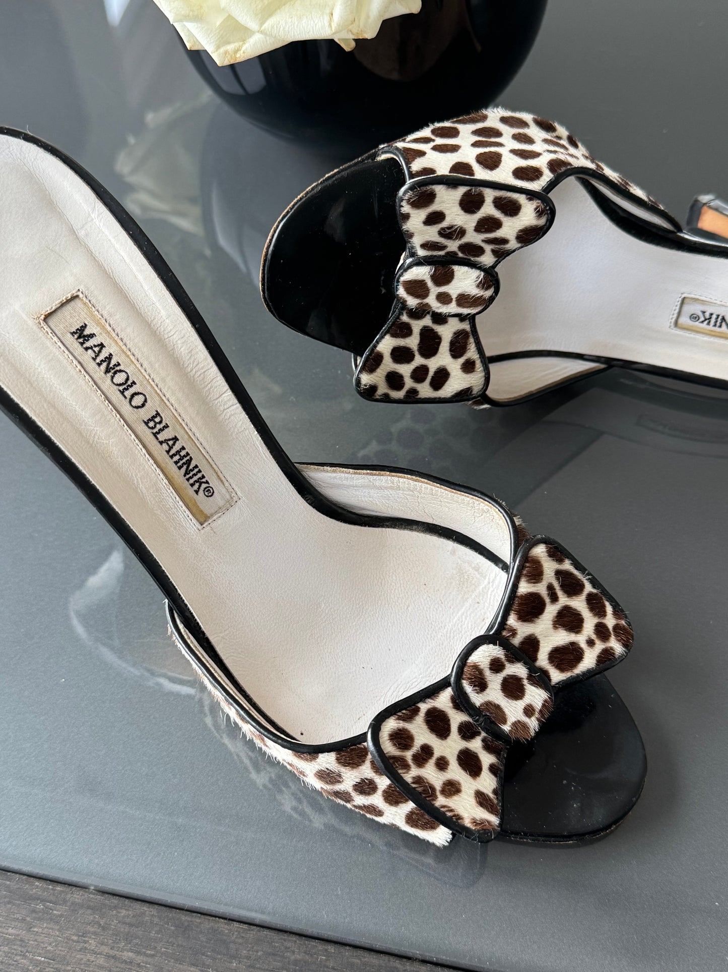 Vintage Manolo Blahnik Pony Hair Bow Sandal Pumps 38.5