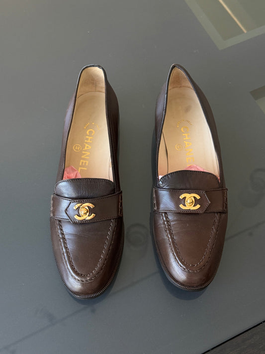 Chanel 1990s Turn-Lock Loafers 37