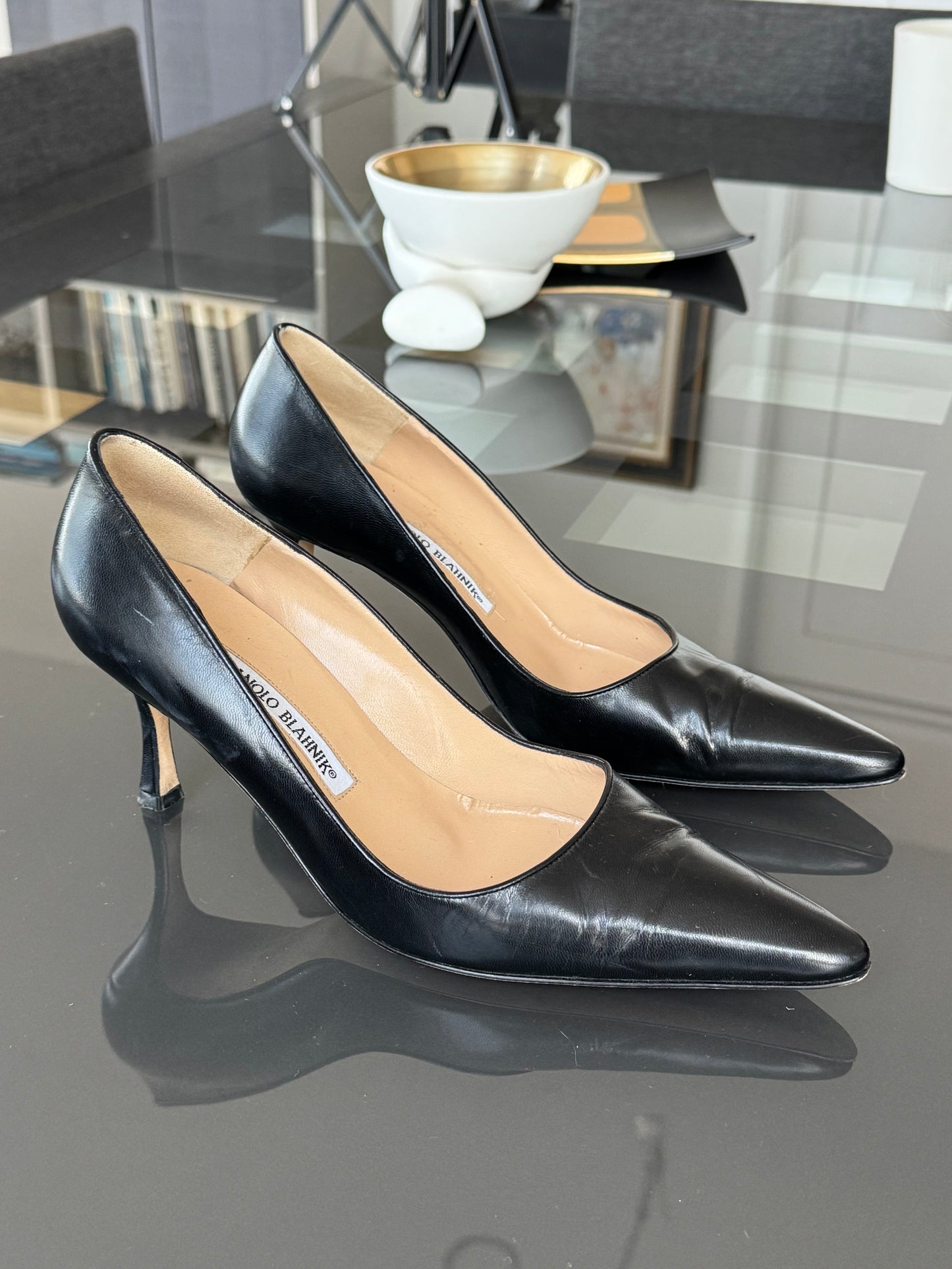 Vintage Manolo Blahnik Black Leather Pumps 39.5