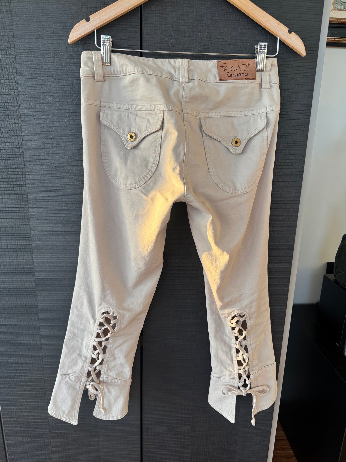 Vintage Fever by Emanuel Ungaro Lace-Up Capri Pants