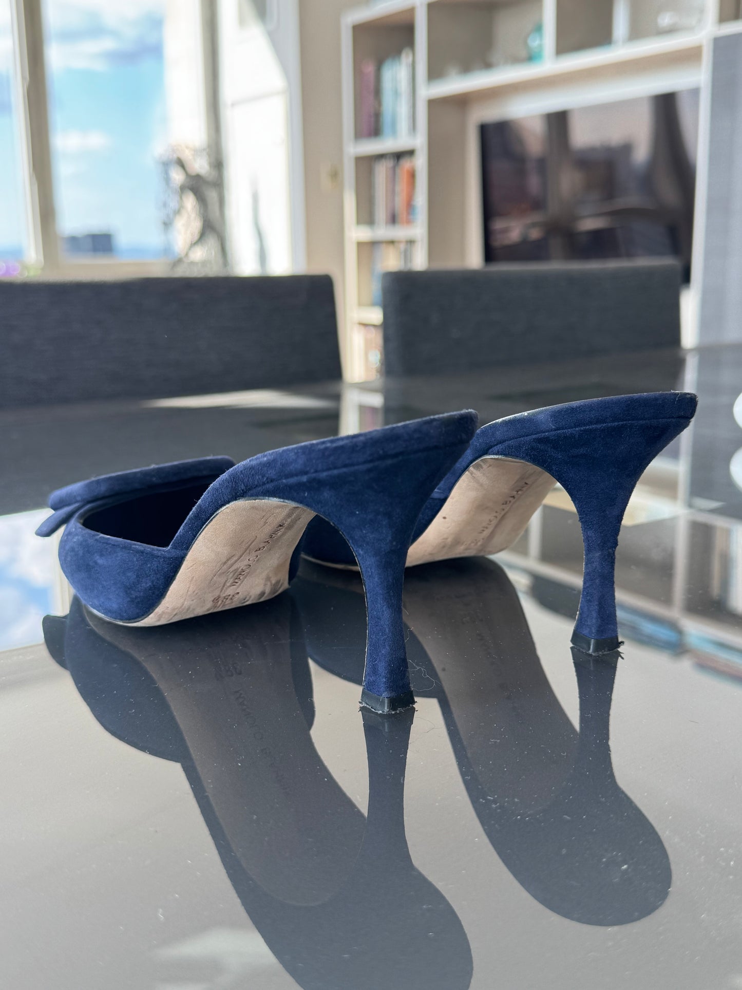 Vintage Manolo Blahnik Maysale Navy Suede Mules 38