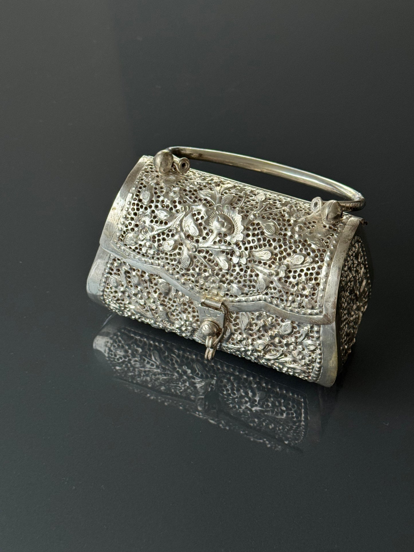 Antique 1920s Sterling Silver Handbag