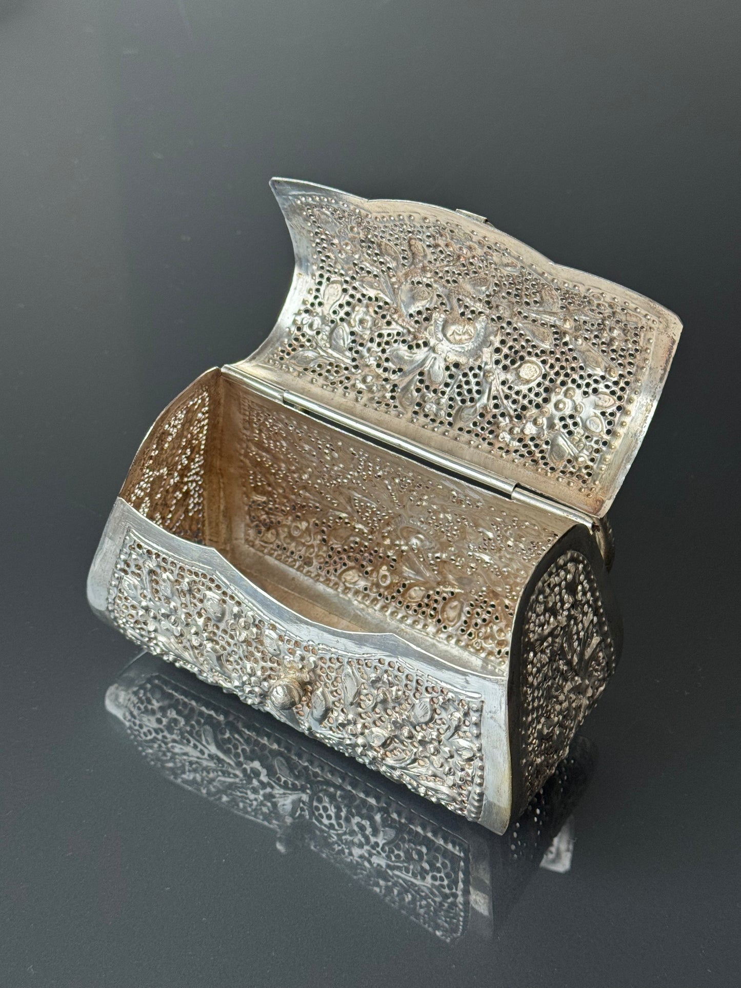 Antique 1920s Sterling Silver Handbag