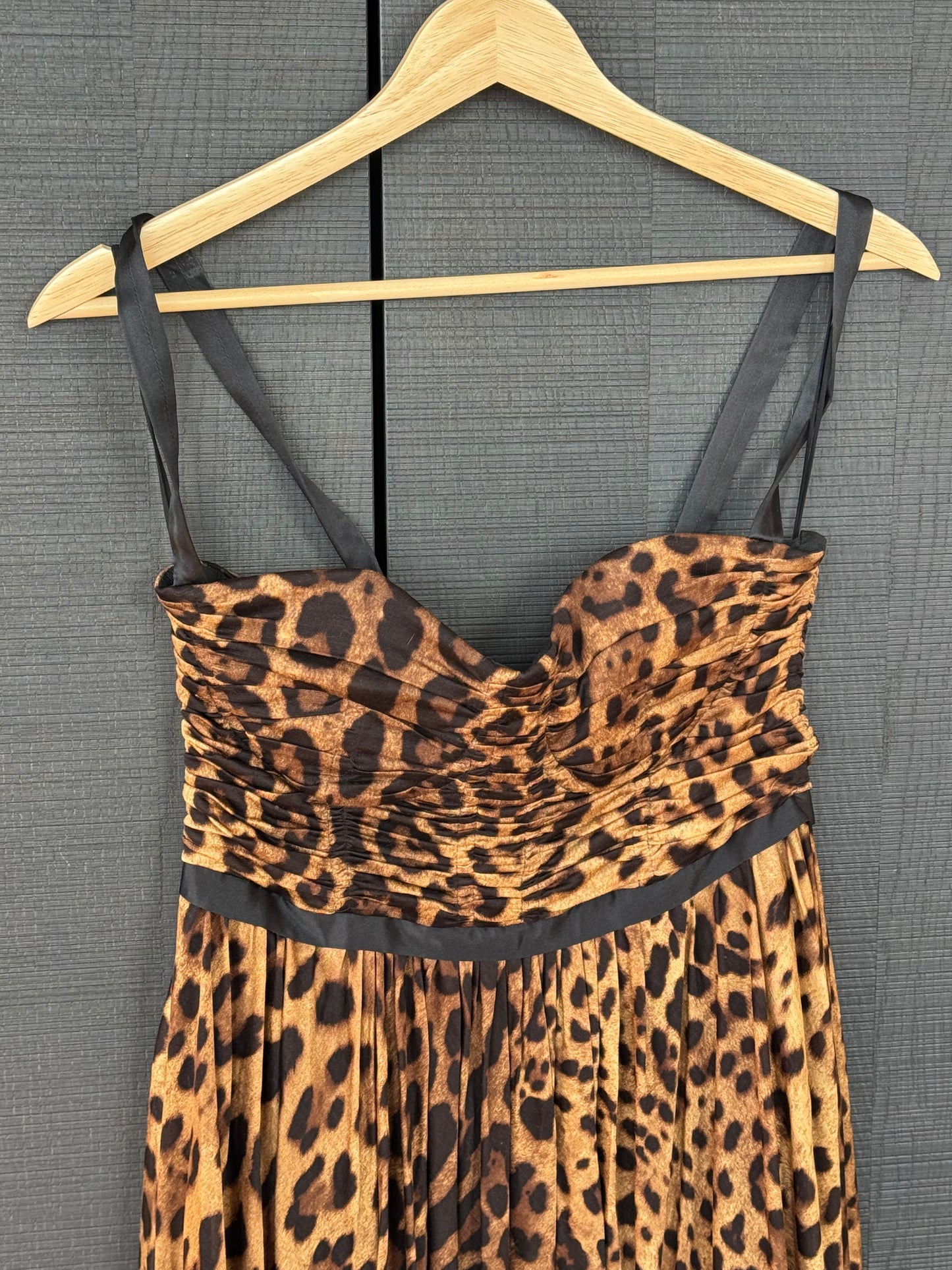 Dolce & Gabbana Leopard Print Boned Silk Dress