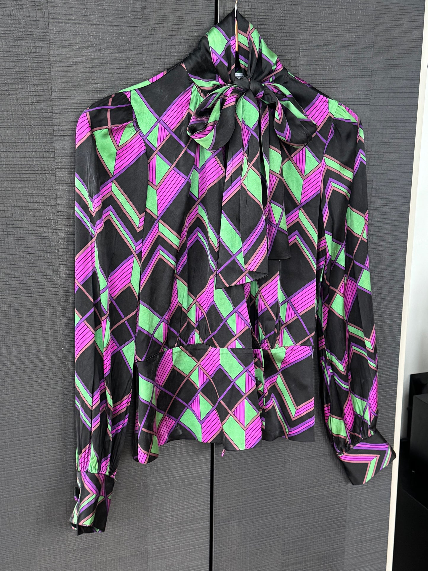 Vintage Diane von Furstenberg Silk Geometric Print Neck Tie Blouse