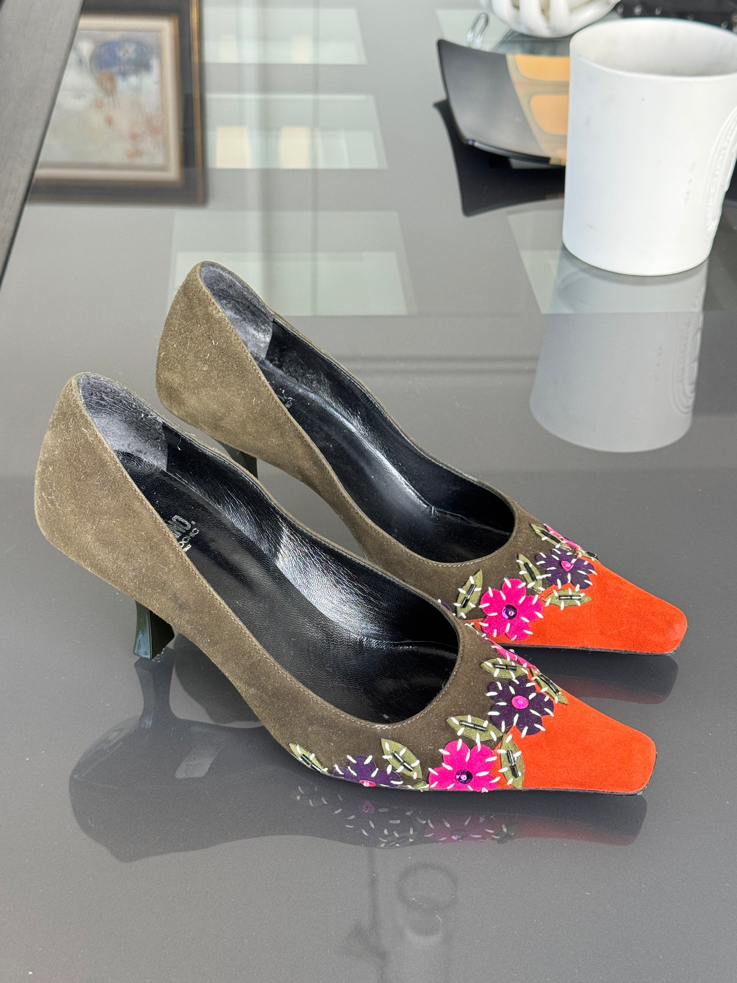 Vintage Moschino Cheap and Chic Embellished Suede Kitten Heels ~36.5