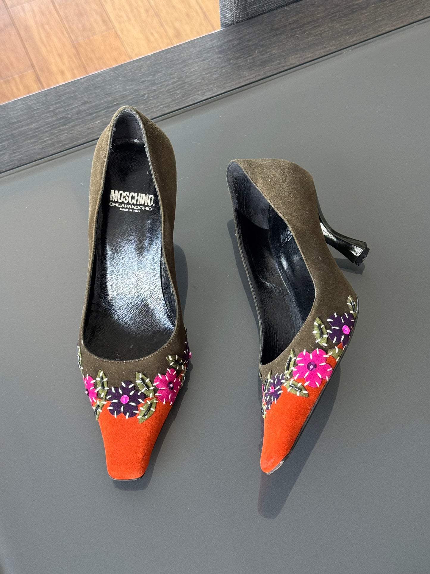 Vintage Moschino Cheap and Chic Embellished Suede Kitten Heels ~36.5